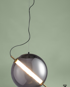 Q94902-BK QUOR EISA Lampara colgante LED integrado 7w 3000k Luz cálida acabado metal negro BK y cristal